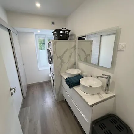 公寓 T3 Lumineux Et Renove 欧里亚克